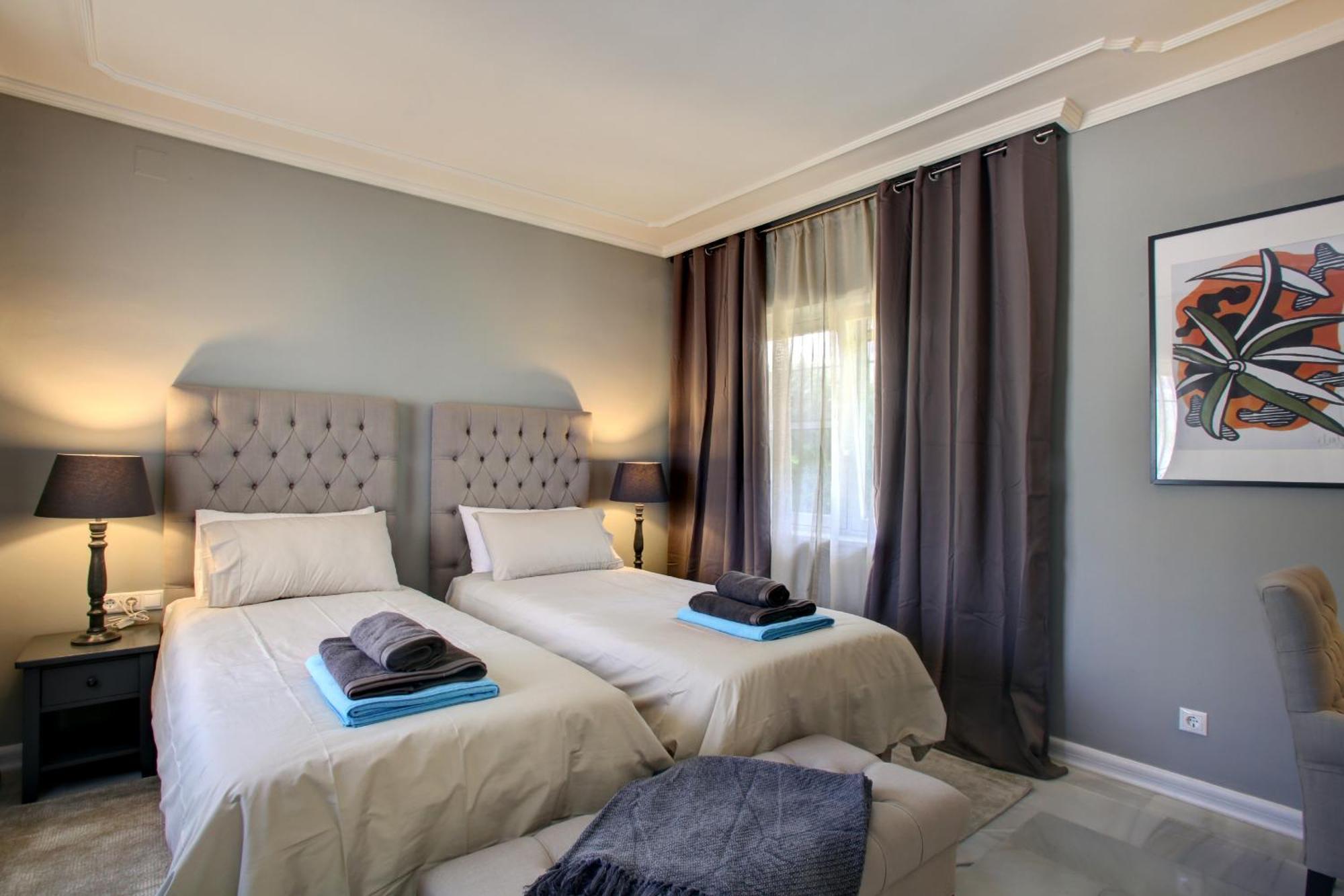 Alhambra Del Mar Apartament *